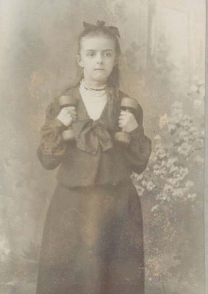 FBFA606F-D041-4DA0-9B51-5E01058E1C1A